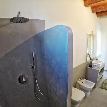 לינה וארוחת בוקר Nomade - Slow Living 4*